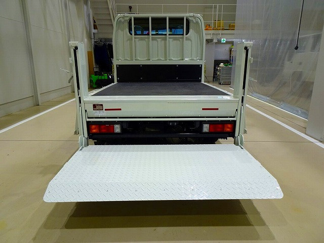 三菱ふそう キャンター 小型 Wキャブ 2RG-FBA20(94884) 34枚目