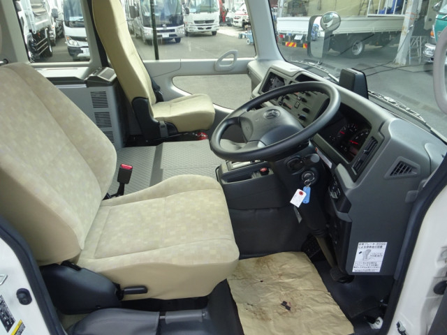 トヨタ コースター 小型 バス 2KG-GDB70(94885) 4枚目