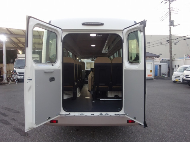 トヨタ コースター 小型 バス 2KG-GDB70(94885) 9枚目