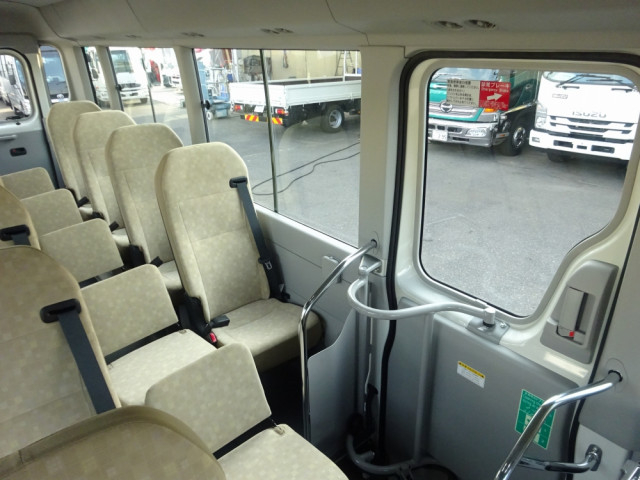 トヨタ コースター 小型 バス 2KG-GDB70(94885) 16枚目