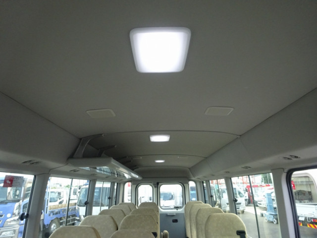 トヨタ コースター 小型 バス 2KG-GDB70(94885) 24枚目