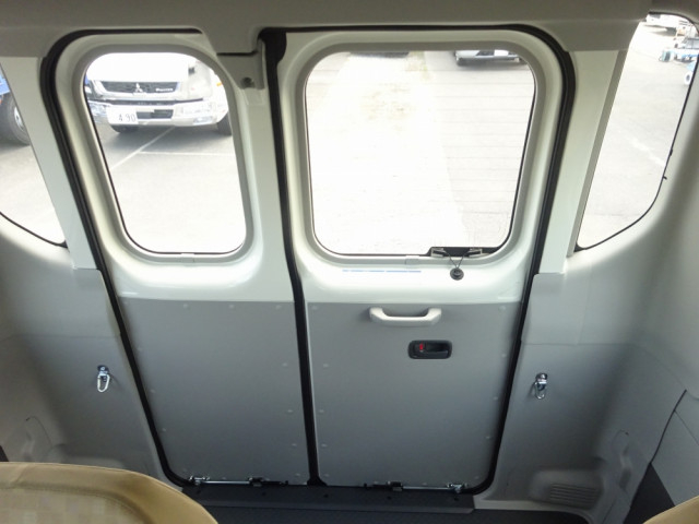 トヨタ コースター 小型 バス 2KG-GDB70(94885) 28枚目