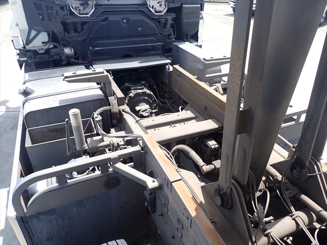 いすゞ ギガ 大型 土砂ダンプ 2PG-CXZ77CT(94888) 16枚目