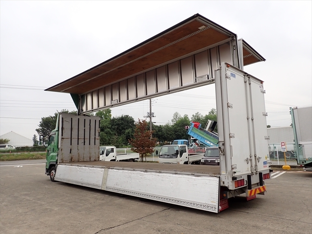いすゞ ギガ 大型 アルミウィング QKG-CYJ77B(94911) 18枚目