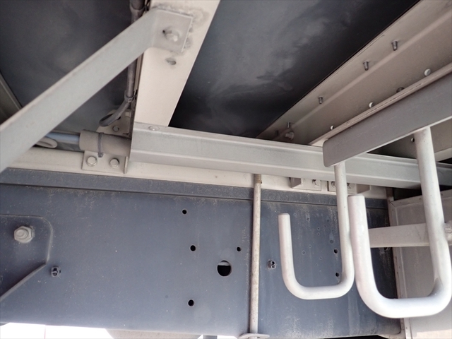 いすゞ ギガ 大型 アルミウィング QKG-CYJ77B(94911) 51枚目