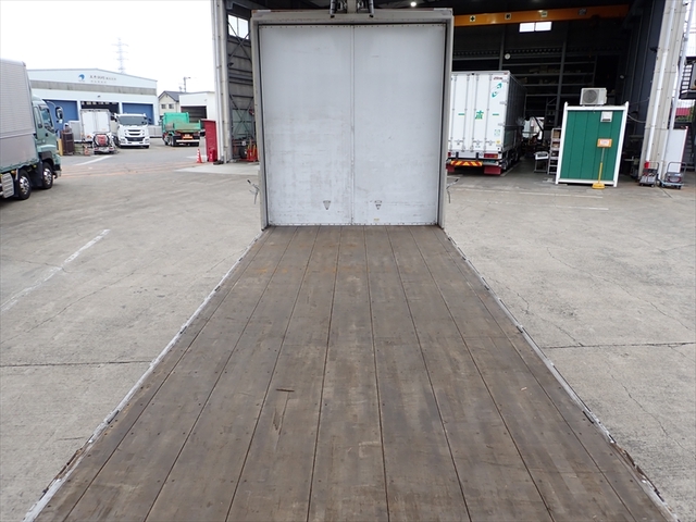 いすゞ ギガ 大型 アルミウィング QKG-CYJ77B(94911) 22枚目