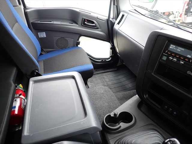 いすゞ ギガ 大型 アルミウィング QKG-CYJ77B(94911) 78枚目