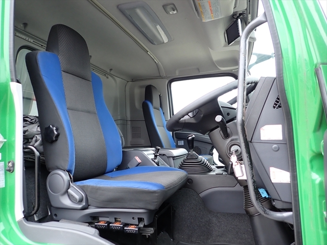 いすゞ ギガ 大型 アルミウィング QKG-CYJ77B(94911) 70枚目