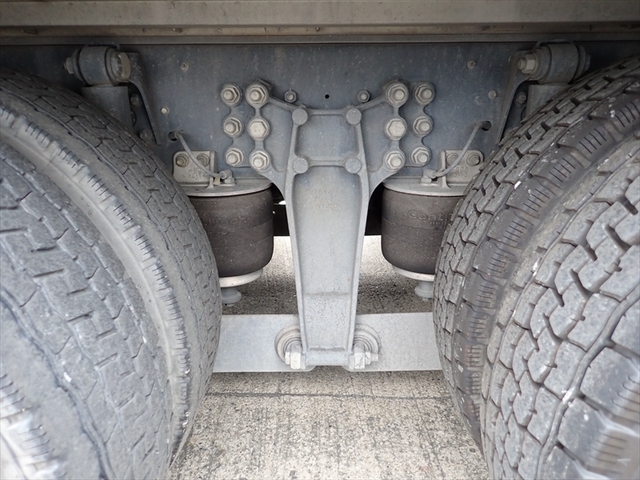 いすゞ ギガ 大型 アルミウィング QKG-CYJ77B(94911) 48枚目