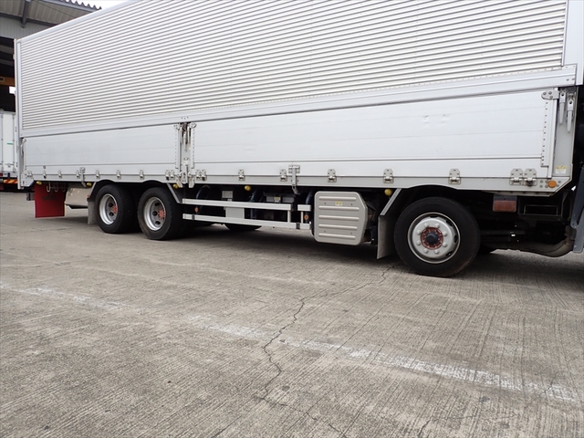 いすゞ ギガ 大型 アルミウィング QKG-CYJ77B(94911) 49枚目