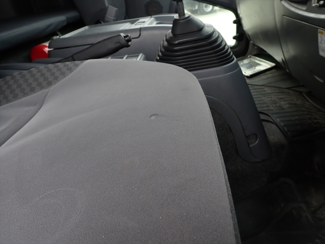 いすゞ フォワード 中型 アルミウィング 2RG-FRR90S2(94969) 42枚目