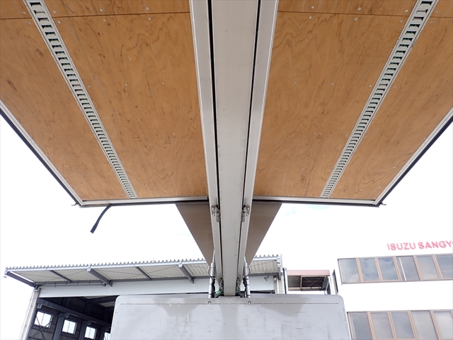 いすゞ フォワード 中型 アルミウィング 2RG-FRR90S2(94969) 35枚目