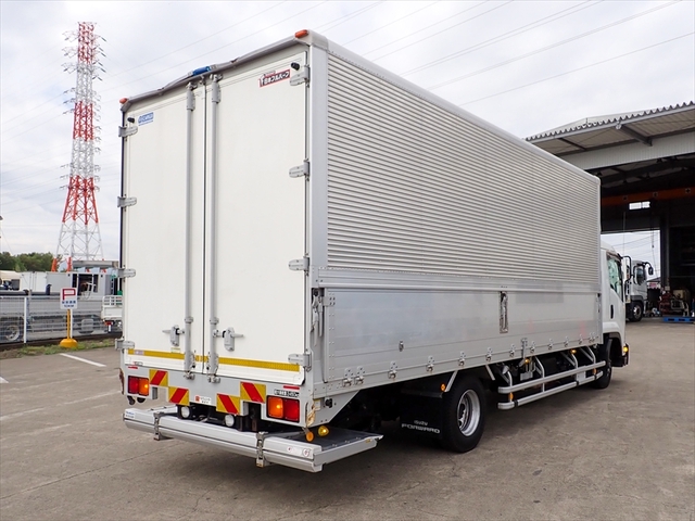 いすゞ フォワード 中型 アルミウィング 2RG-FRR90S2(94969) 2枚目