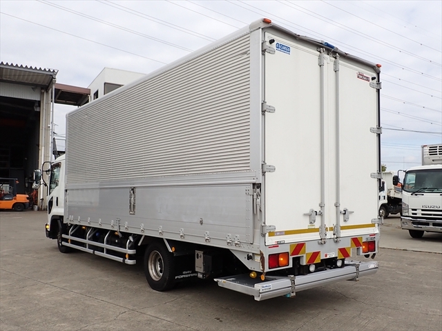 いすゞ フォワード 中型 アルミウィング 2RG-FRR90S2(94969) 4枚目