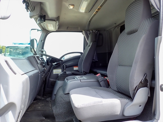 いすゞ フォワード 中型 アルミウィング 2RG-FRR90S2(94969) 39枚目