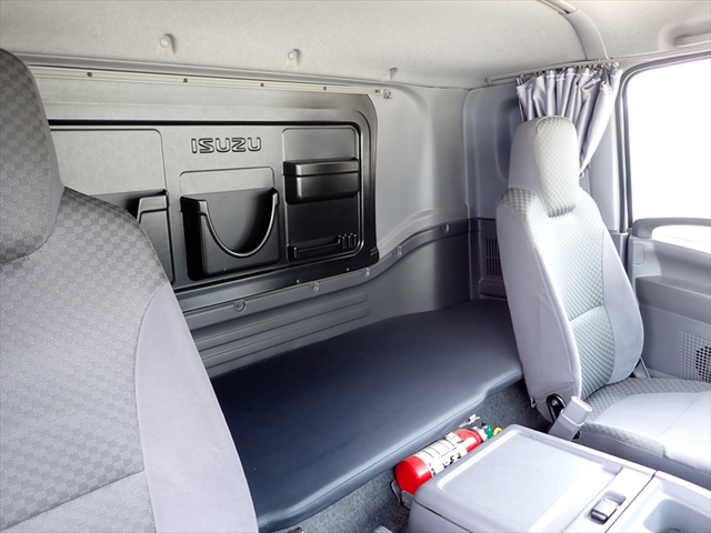 いすゞ フォワード 中型 アルミウィング 2RG-FRR90S2(94969) 47枚目