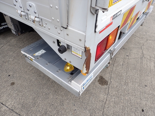 いすゞ フォワード 中型 アルミウィング 2RG-FRR90S2(94969) 15枚目