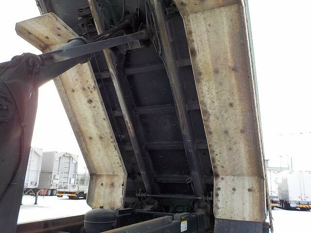 いすゞ ギガ 大型 土砂ダンプ QKG-CXZ77AT(7863) 22枚目
