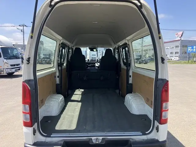 トヨタ ハイエース 小型 特装車・その他 3DF-GDH206K(106518) 10枚目