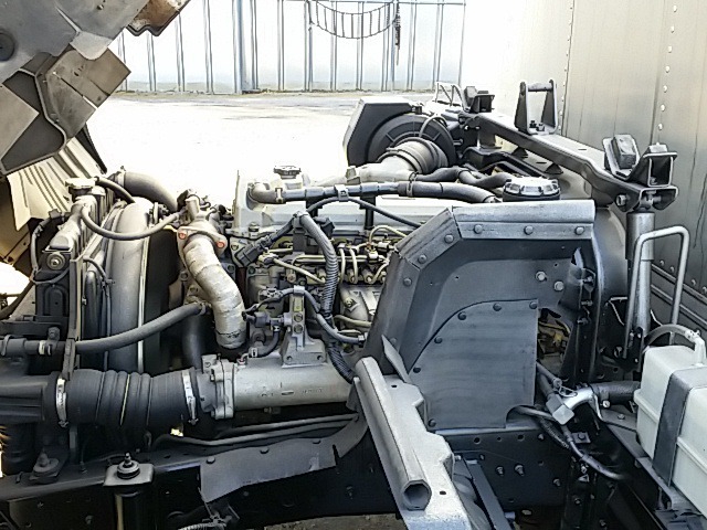 UDトラックス（日産） コンドル 中型 バン PB-MK36A(8080) 16枚目