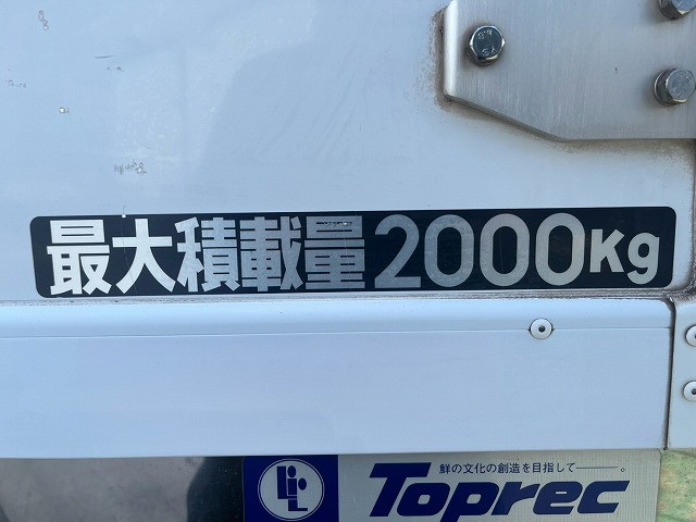 三菱ふそう キャンター 小型 冷蔵冷凍バン 2PG-FBAV0(110431) 16枚目