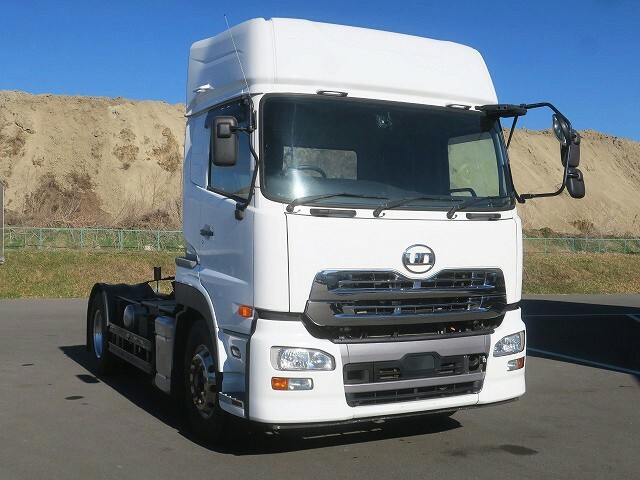 UDトラックス（日産） クオン 大型 トラクタ QPG-GK5XAE(27510) 1枚目