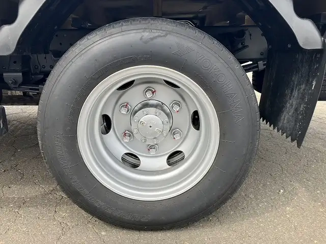 いすゞ エルフ 小型 平ボディ 2RG-NPS88AR(110827) 28枚目