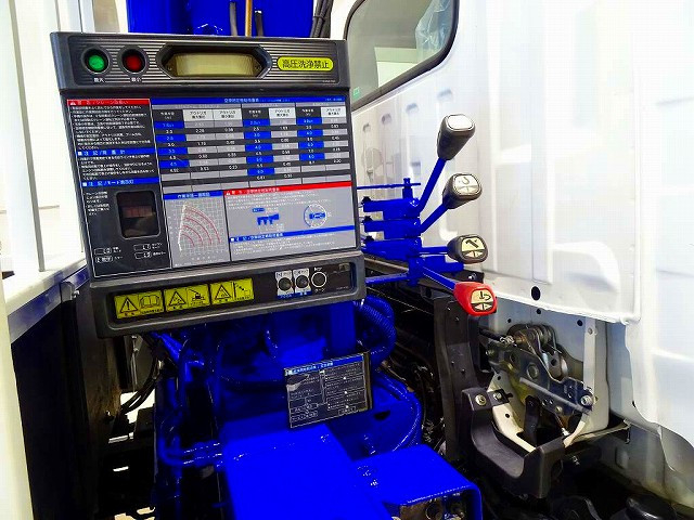 いすゞ エルフ 小型 平ボディ（クレーン付） TRG-NMR85R(111629) 29枚目