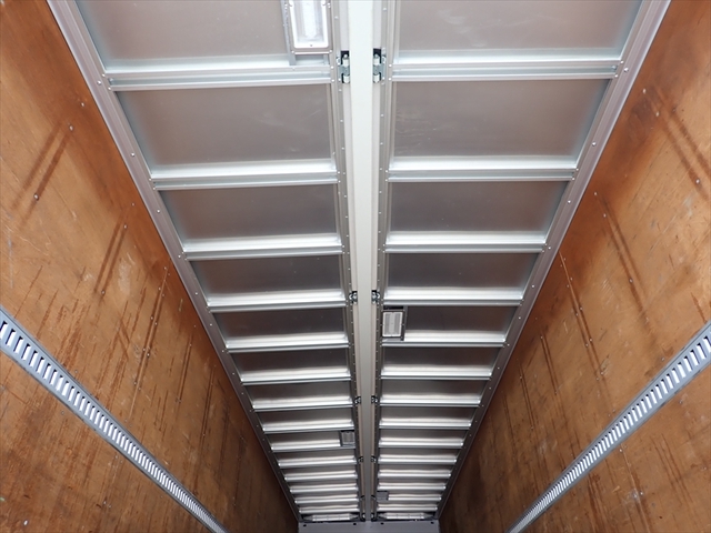 いすゞ ギガ 大型 アルミウィング 2PG-CYJ77C(95097) 12枚目