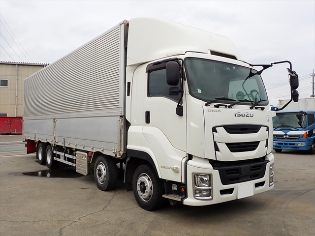 いすゞ ギガ 大型 アルミウィング 2PG-CYJ77C(95097) 3枚目