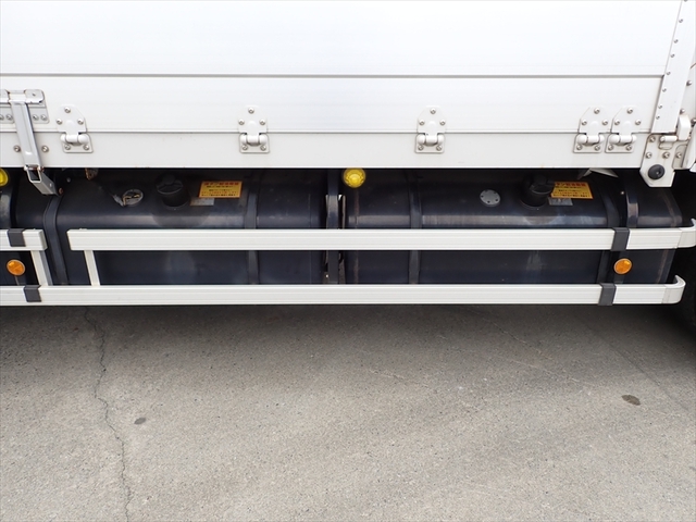 いすゞ ギガ 大型 アルミウィング 2PG-CYJ77C(95097) 20枚目