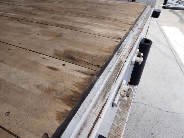 いすゞ ギガ 大型 アルミウィング 2PG-CYJ77C(95097) 10枚目