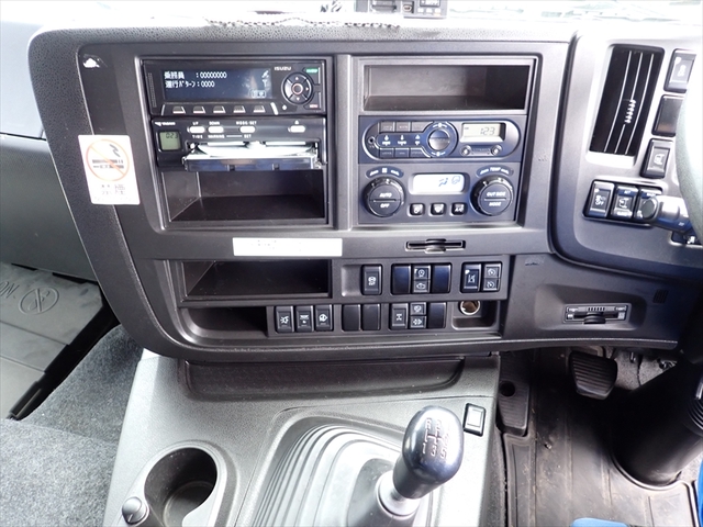 いすゞ ギガ 大型 アルミウィング 2PG-CYJ77C(95097) 27枚目