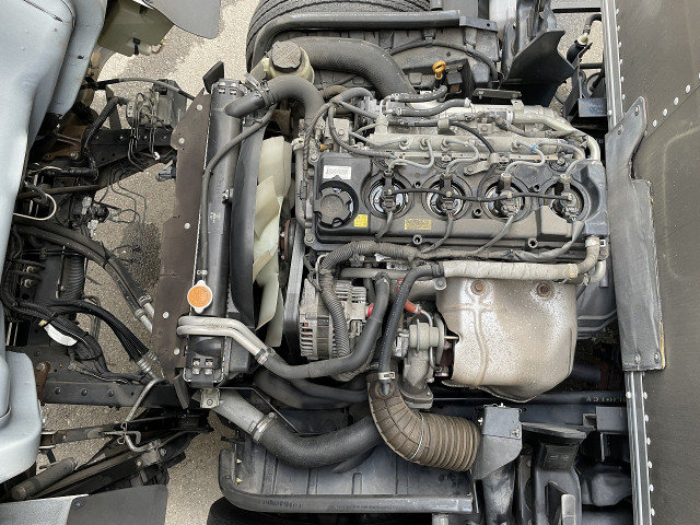 日産自動車 アトラス 小型 アルミバン PDG-TZ2F24(95154) 6枚目