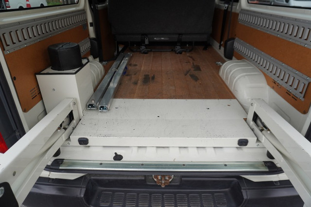 トヨタ ハイエース 小型 ライトバン CBF-TRH200K(95157) 16枚目