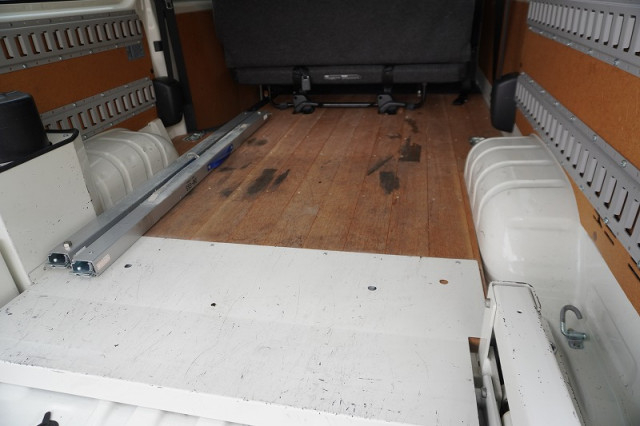 トヨタ ハイエース 小型 ライトバン CBF-TRH200K(95157) 18枚目