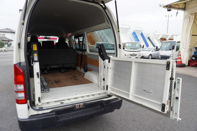 トヨタ ハイエース 小型 ライトバン CBF-TRH200K(95157) 23枚目