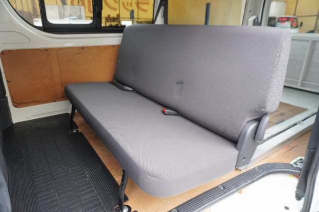 トヨタ ハイエース 小型 ライトバン CBF-TRH200K(95157) 26枚目