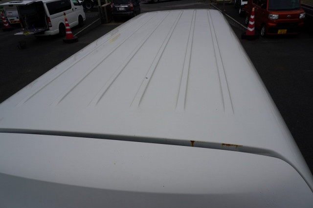 トヨタ ハイエース 小型 ライトバン CBF-TRH200K(95157) 28枚目