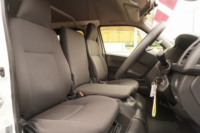 トヨタ ハイエース 小型 ライトバン CBF-TRH200K(95157) 36枚目