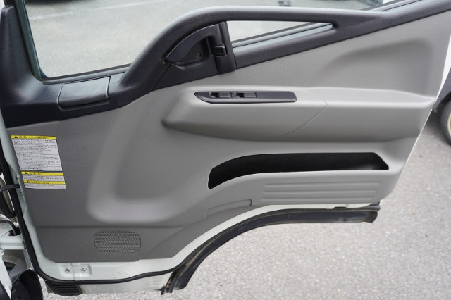 三菱ふそう キャンター 小型 アルミバン 2PG-FEB80(95158) 33枚目