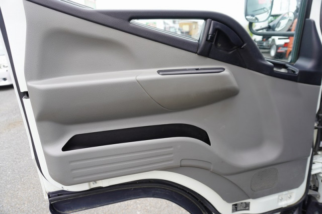 三菱ふそう キャンター 小型 アルミバン 2PG-FEB80(95158) 38枚目