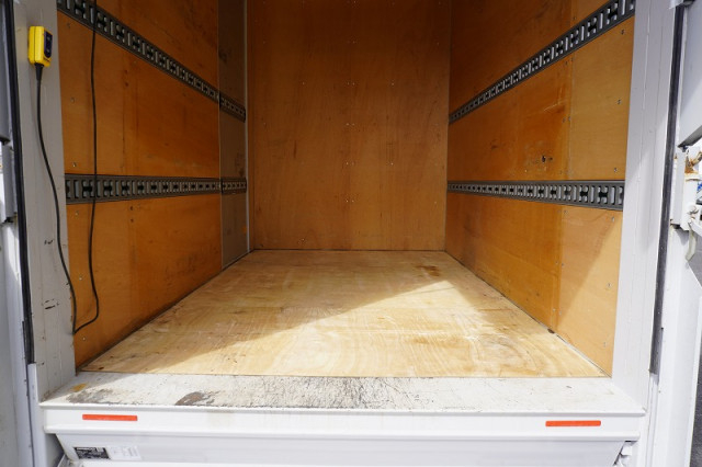 三菱ふそう キャンター 小型 アルミバン 2RG-FBA20(95160) 20枚目