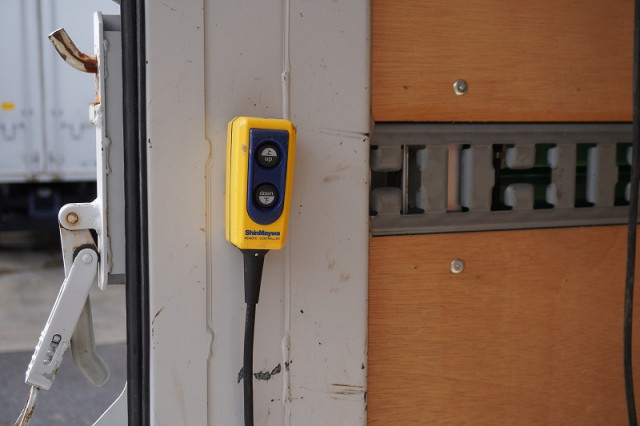 三菱ふそう キャンター 小型 アルミバン 2RG-FBA20(95160) 23枚目