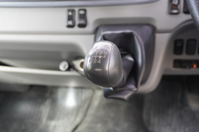 三菱ふそう キャンター 小型 アルミバン 2RG-FBA20(95160) 32枚目