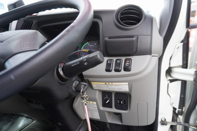 三菱ふそう キャンター 小型 アルミバン 2RG-FBA20(95160) 35枚目