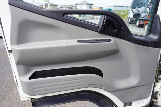 三菱ふそう キャンター 小型 アルミバン 2RG-FBA20(95160) 42枚目