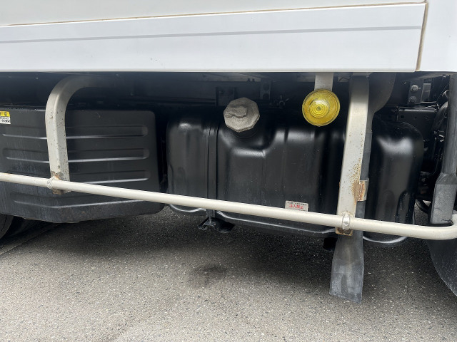 いすゞ エルフ 小型 冷凍冷蔵バン TPG-NMS85AN(95164) 10枚目