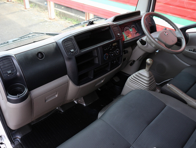 日産自動車 アトラス 小型 平ボディ TKG-SZ2F24(95167) 28枚目