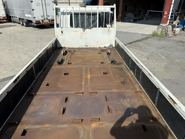 三菱ふそう ファイター 増トン 平ボディ 2KG-FK62FY(95175) 9枚目